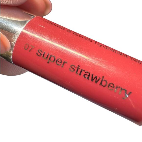 Clinique Chubby Stick Moisturizing Lip Color Balm 02 Super Strawberry Full Size - Picture 4 of 5